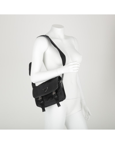Prada czarna torebka z logo