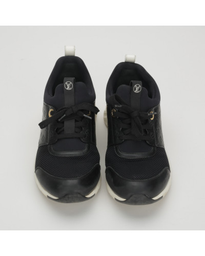 Louis Vuitton Sneakersy czarne z białymi podeszwami