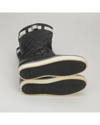 Chanel  pikowane botki