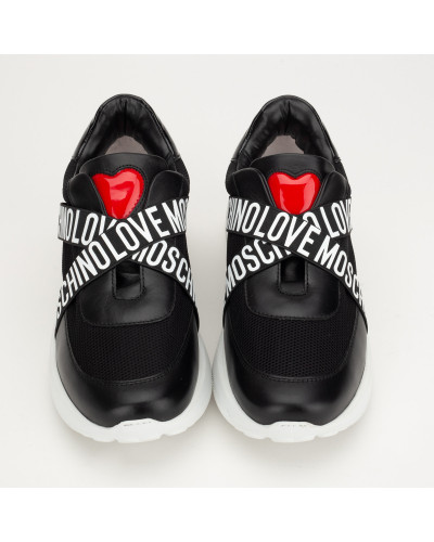 Moschino Buty czarne z sercem