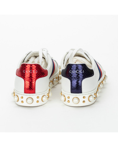Gucci sneakersy z perłami