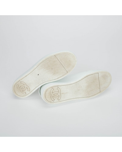 Chanel białe sneakersy z logo