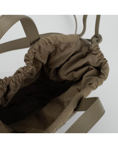 Bottega Veneta Ubranie Brązowa torba "The Shell"
