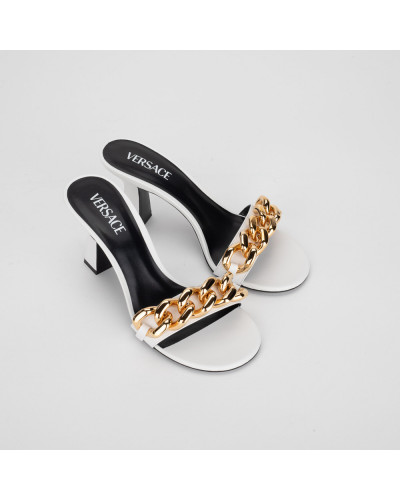 Versace Sandały białe z łańcuchem