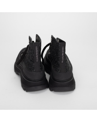 Alexander McQueen Zimowce czarne cekinowe