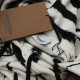 Burberry bluza krowa z dziura