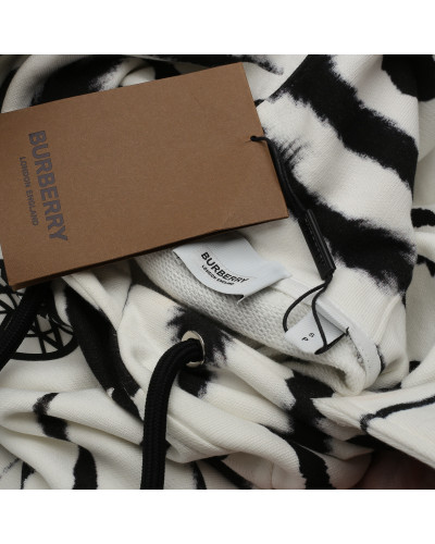 Burberry bluza krowa z dziura
