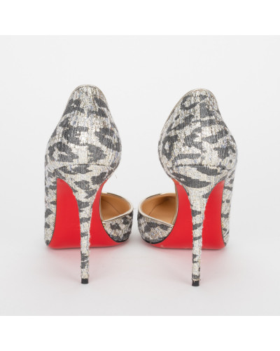 Christian Louboutin Szpilki w panterke