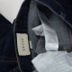 Gucci Jeansy ciemne niebieskie z czarną naszywką 31