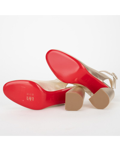 Christian Louboutin złote szpilki