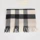 Burberry Szalik bezowy w krate