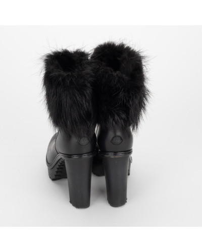 Moncler Kozaki czarne z futerkiem
