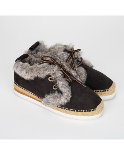 See By Chloe Espadryle z futerkiem