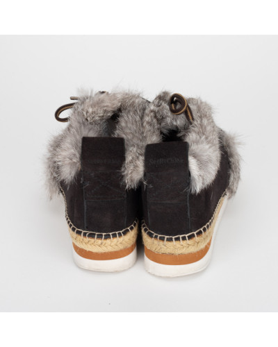 See By Chloe Espadryle z futerkiem