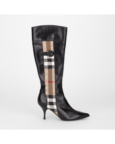 Burberry Kozaki czarne z kratką