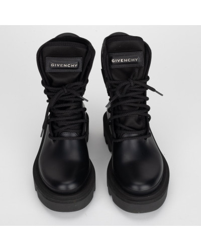 Givenchy Botki czrane z gumy