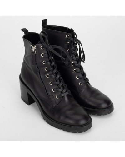 Gianvito Rossi Buty czarne botki sznurowane