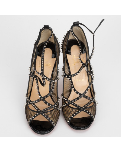 Christian Louboutin Szpilki z jetami
