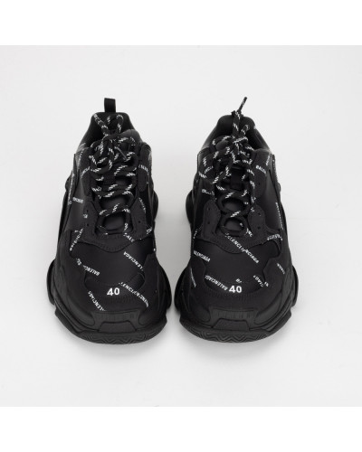 Balenciaga Buty sportowe czarne triple s