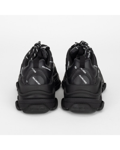 Balenciaga Buty sportowe czarne triple s