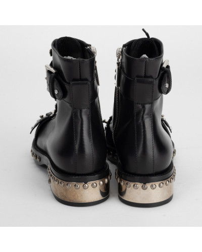Alexander McQueen Botki czarne z jetami i srebrnym czubkiem