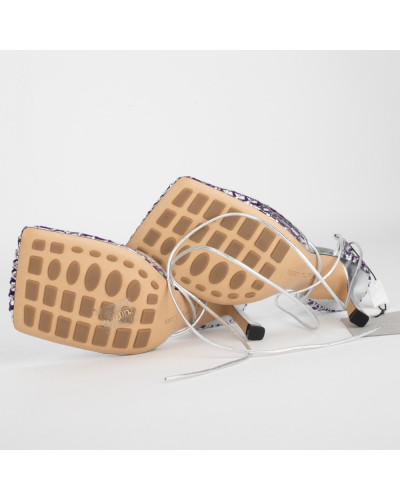 Bottega Veneta Szpilki srebrne