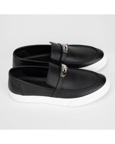Hermes Buty mokasyny czarne z białą podeszwą