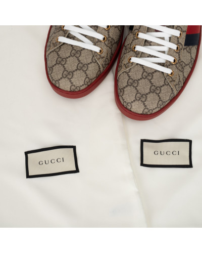 Gucci Buty sportowe w monogram czerwona podeszwa