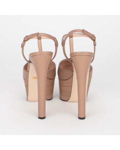 Gucci Buty na koturnie