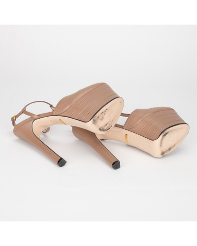 Gucci Buty na koturnie