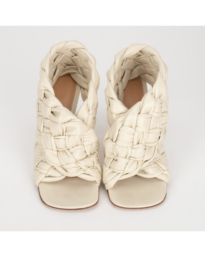 Bottega Veneta Szpilki kremowe