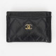 Chanel  Portfel na karty zdarcia na logo
