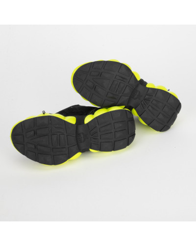 MCM Sportowe czarne buty z neonowa podeszwą