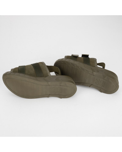 Givenchy Klapki khaki na platformie