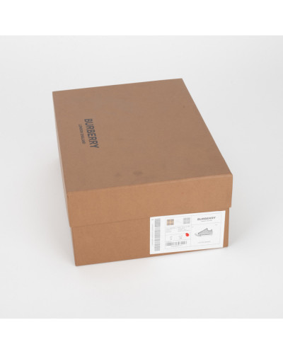 Burberry Sportowy  czarno-biale 38