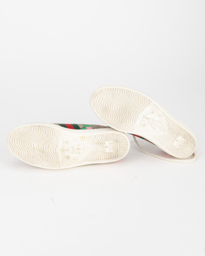 Gucci Sportowe w truskawki