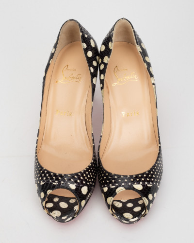 Christian Louboutin Szpilki czarne we wzorki