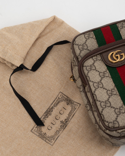Gucci Listonoszka listonoszka cross body na pasku monogram i pasek czerwono zielony przez srodek