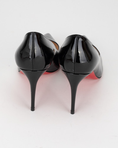 Christian Louboutin Szpilki czarne lakierowane