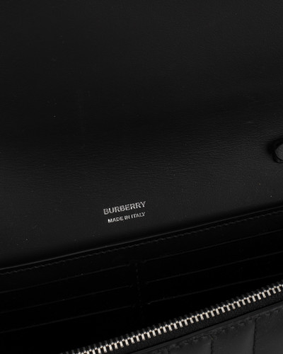 Burberry  Mala torebka czarna TB z lancuszkiem srebrnym