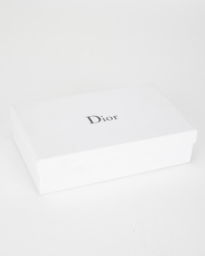Dior bialy portfel