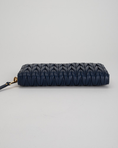 Miu Miu Porftel granatowy