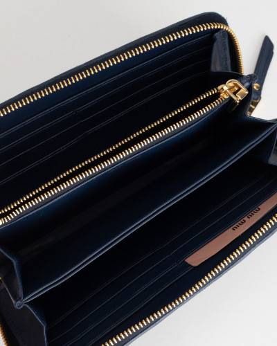 Miu Miu Porftel granatowy