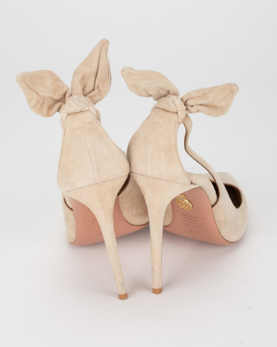 Aquazzura Szpilki zamszowe beżowe z kokardą
