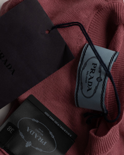 Prada Sweter różowy z długim rękawem
