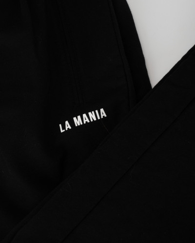 La Mania Dresowe spodnie czrane z białym logo
