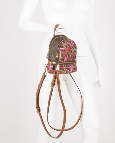 Michael Kors Plecak mały brązowy w monogram i kolorowe logo