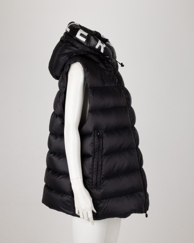 Moncler puchowa kamizelka z logo na kapturze