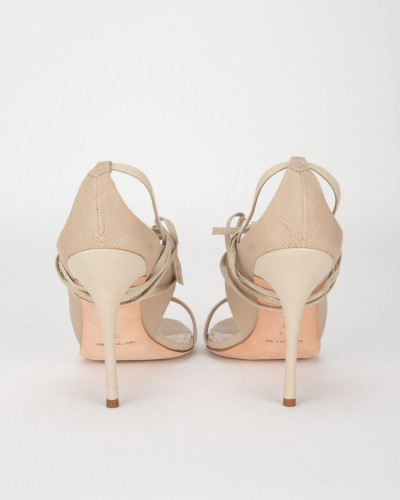Manolo Blahnik  bezowe wiązane sandały