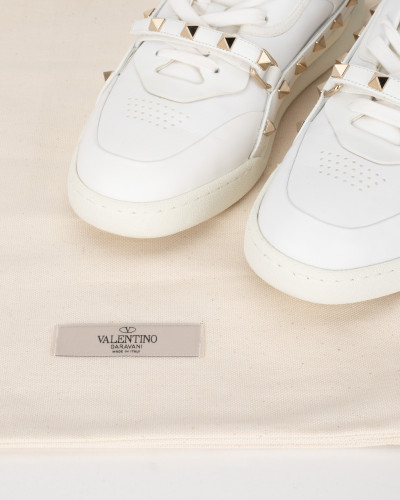 Valentino Sportowe białe buty z ćwiekami